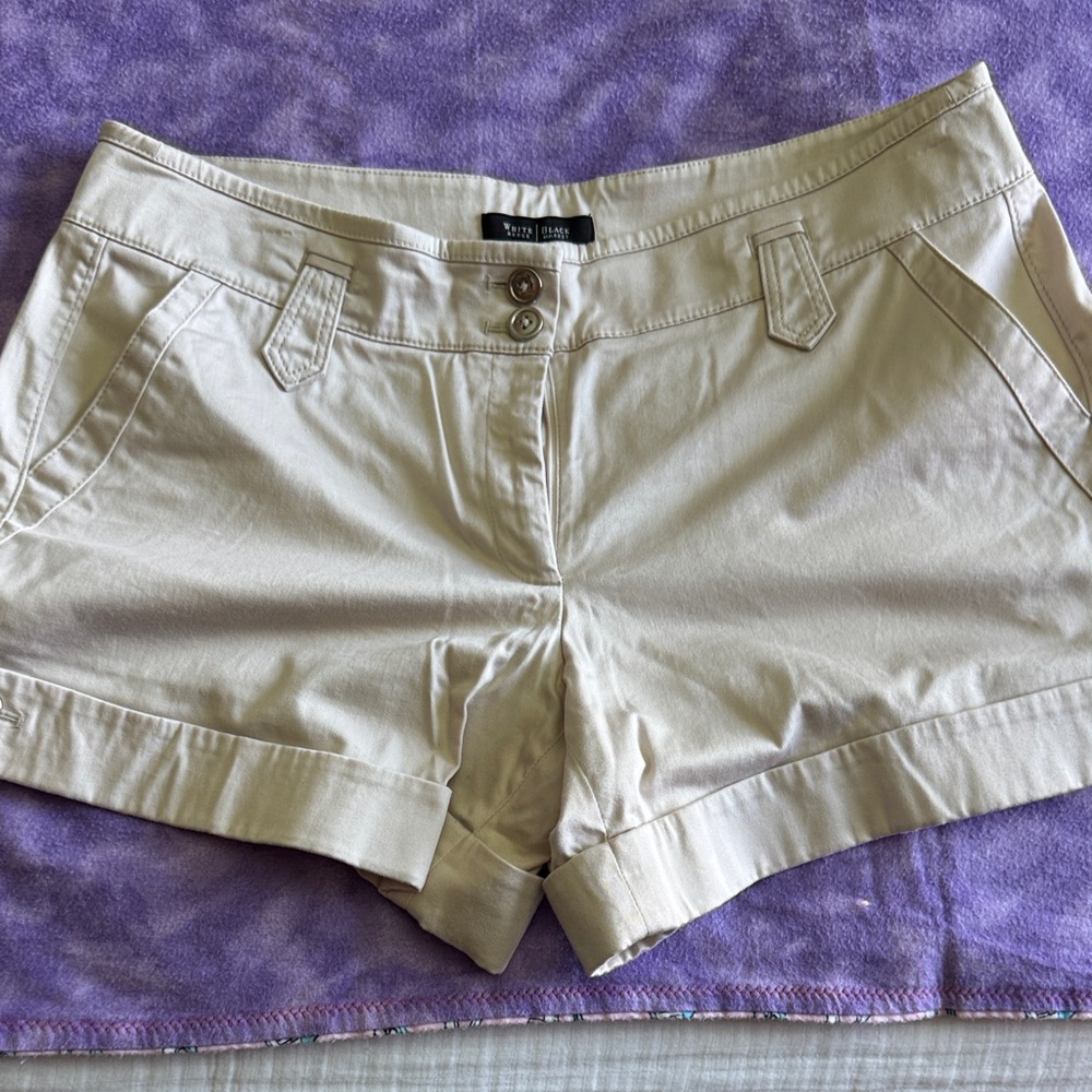 White House Black Market Light Tan Women's Shorts